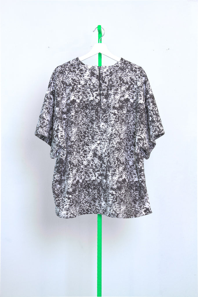 Postmodern camouflage oversized T-shirt - Studio183