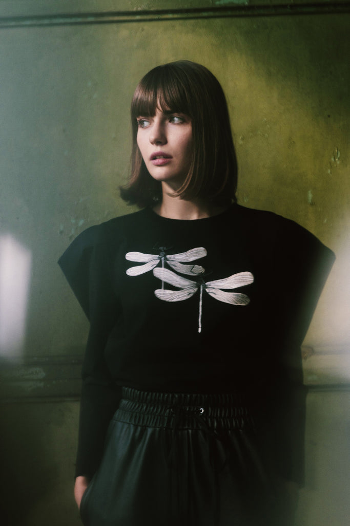 Fashion Black Sweatshirt With Embroidery