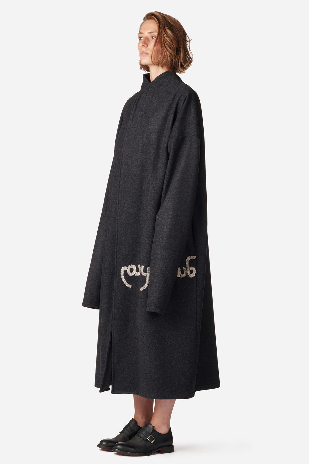 未使用　ARTISAN embroidery wool jacket black elm-black-floral-embroidered-