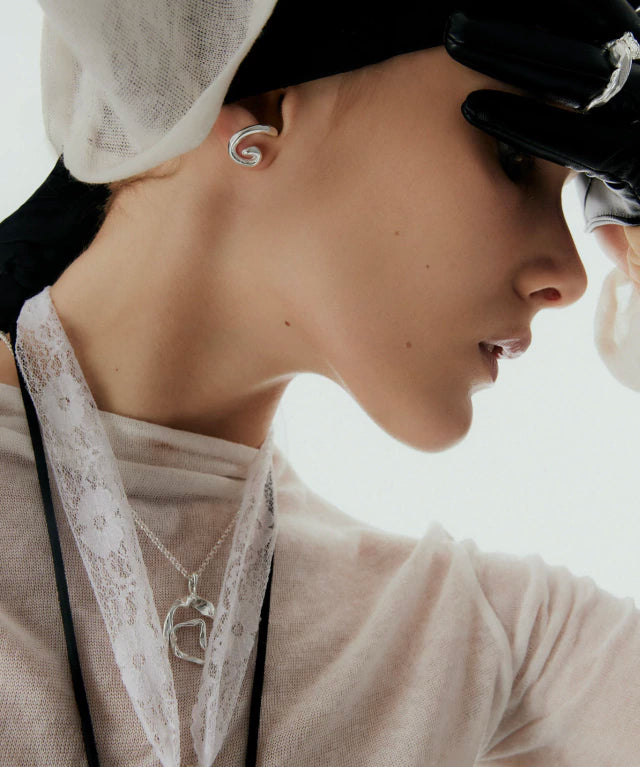 The L'Intérieur Earring