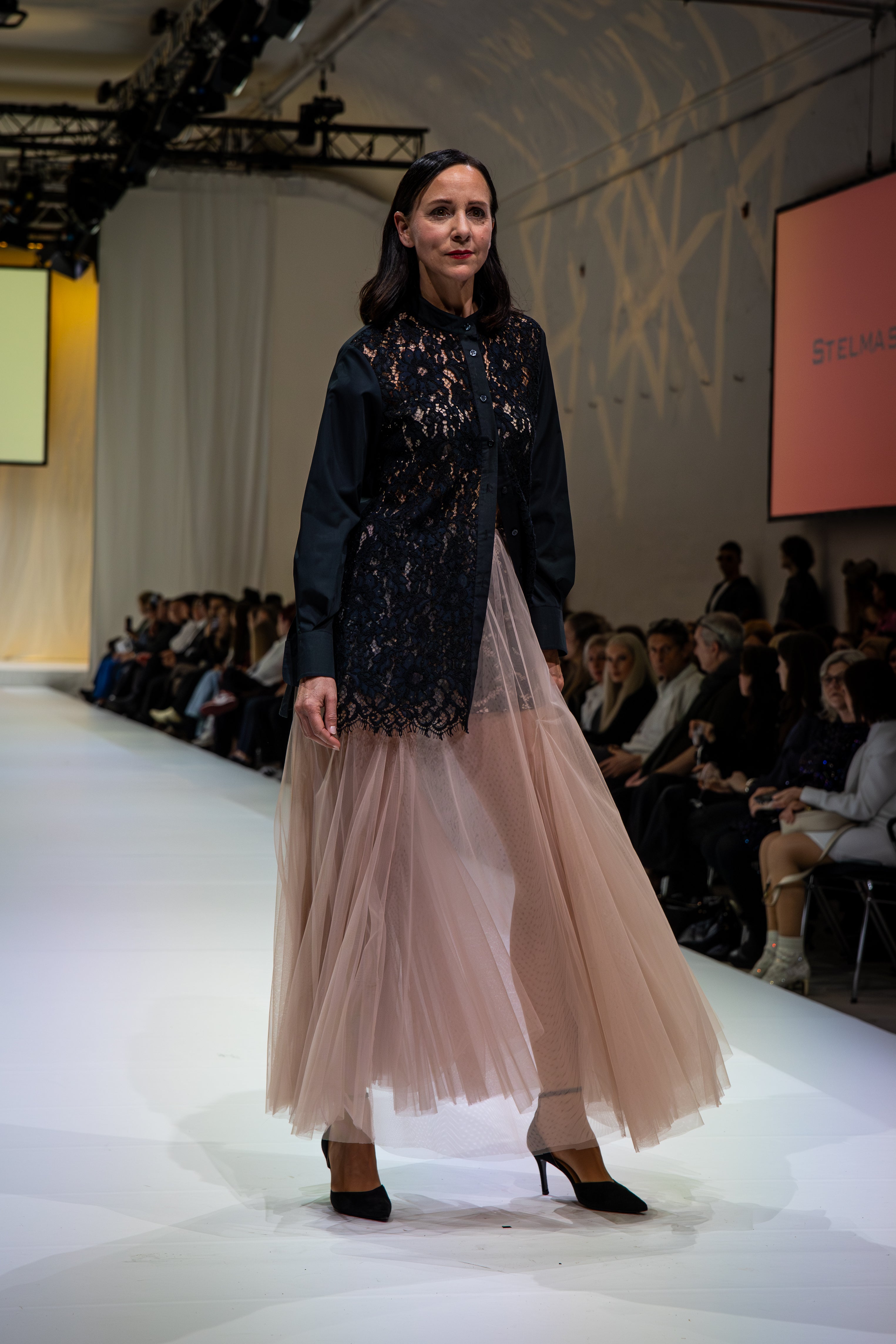 Nude Skirt - Studio183