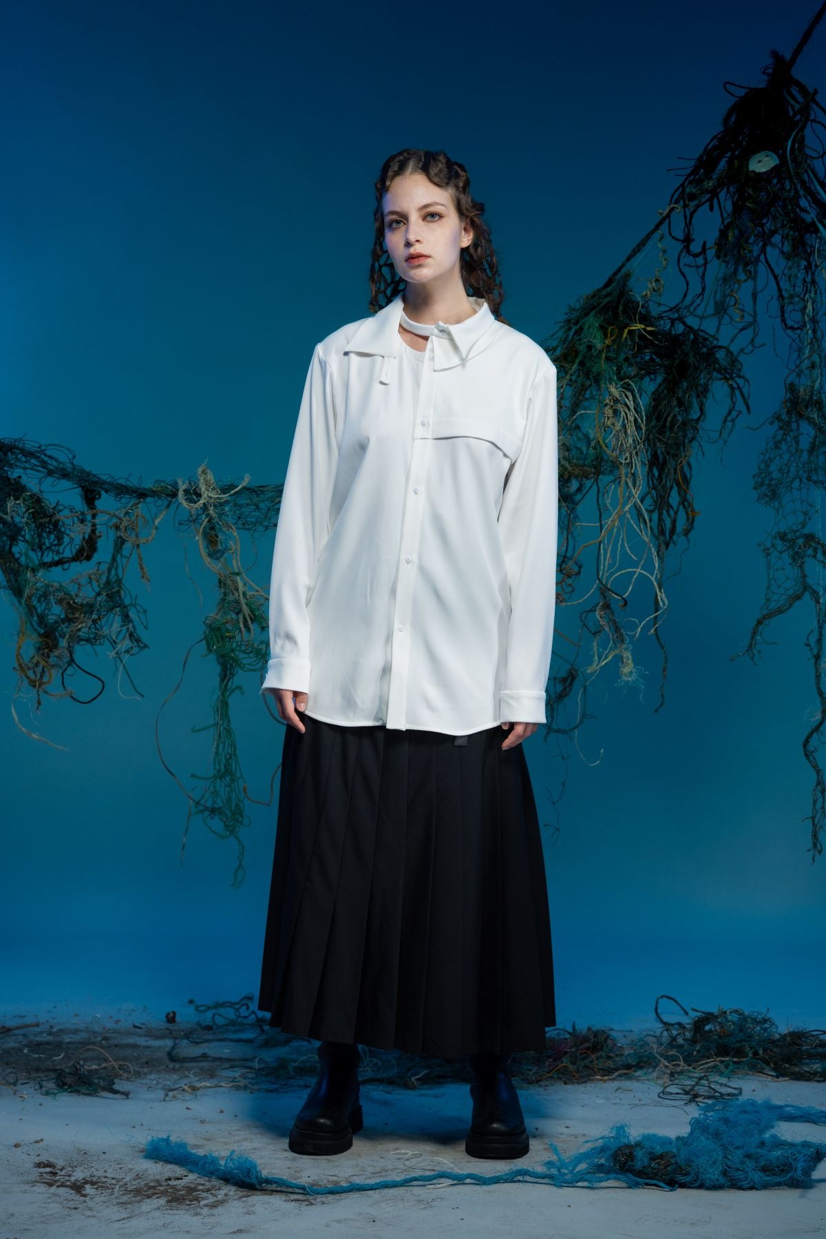 Collar Deconstructed Transformative Shirt - Studio183