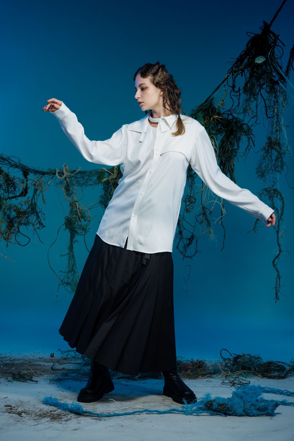 Collar Deconstructed Transformative Shirt - Studio183