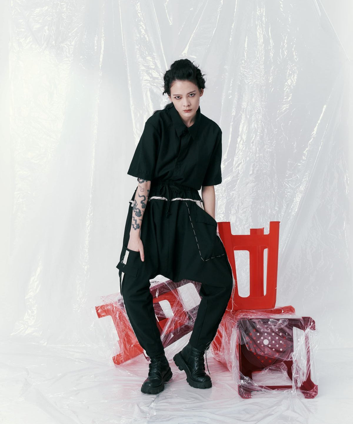 Deconstructed Multi-Pocket Contour Low-Rise Pants - Studio183