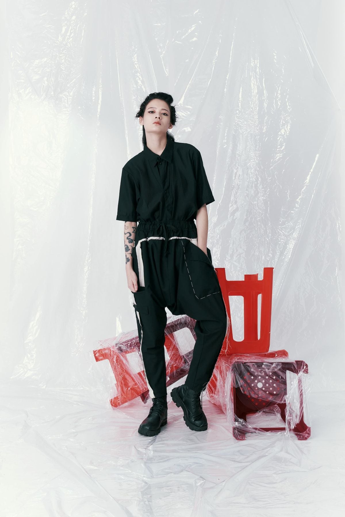 Deconstructed Multi-Pocket Contour Low-Rise Pants - Studio183