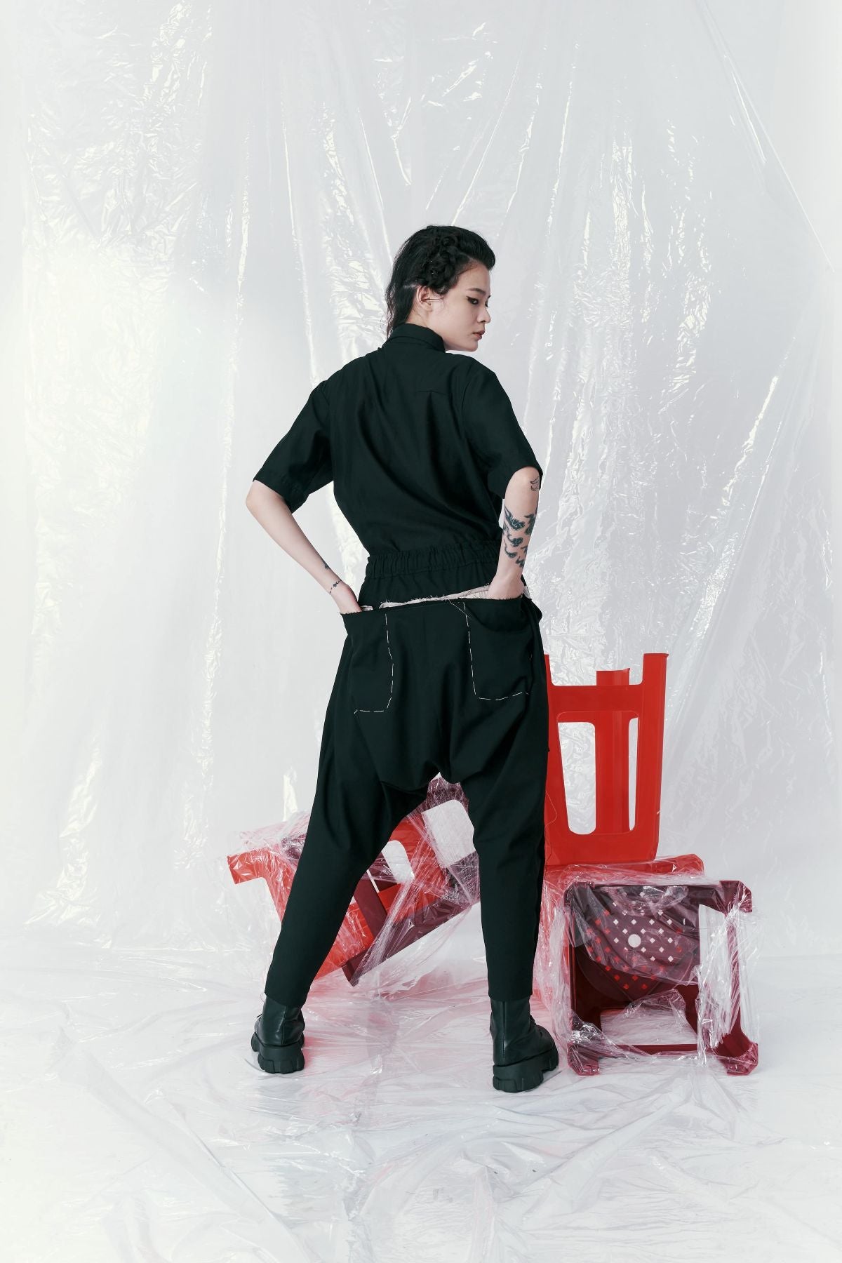 Deconstructed Multi-Pocket Contour Low-Rise Pants - Studio183