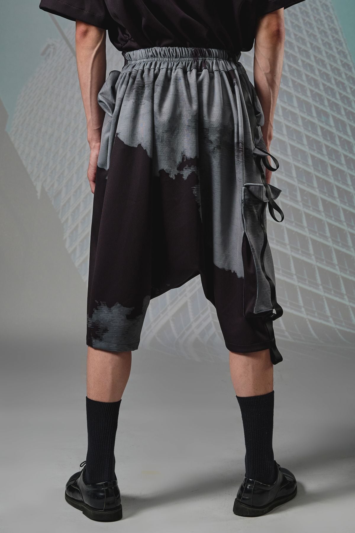 Multi-Pocket Low Crotch Shorts (Line Cloud) - Studio183