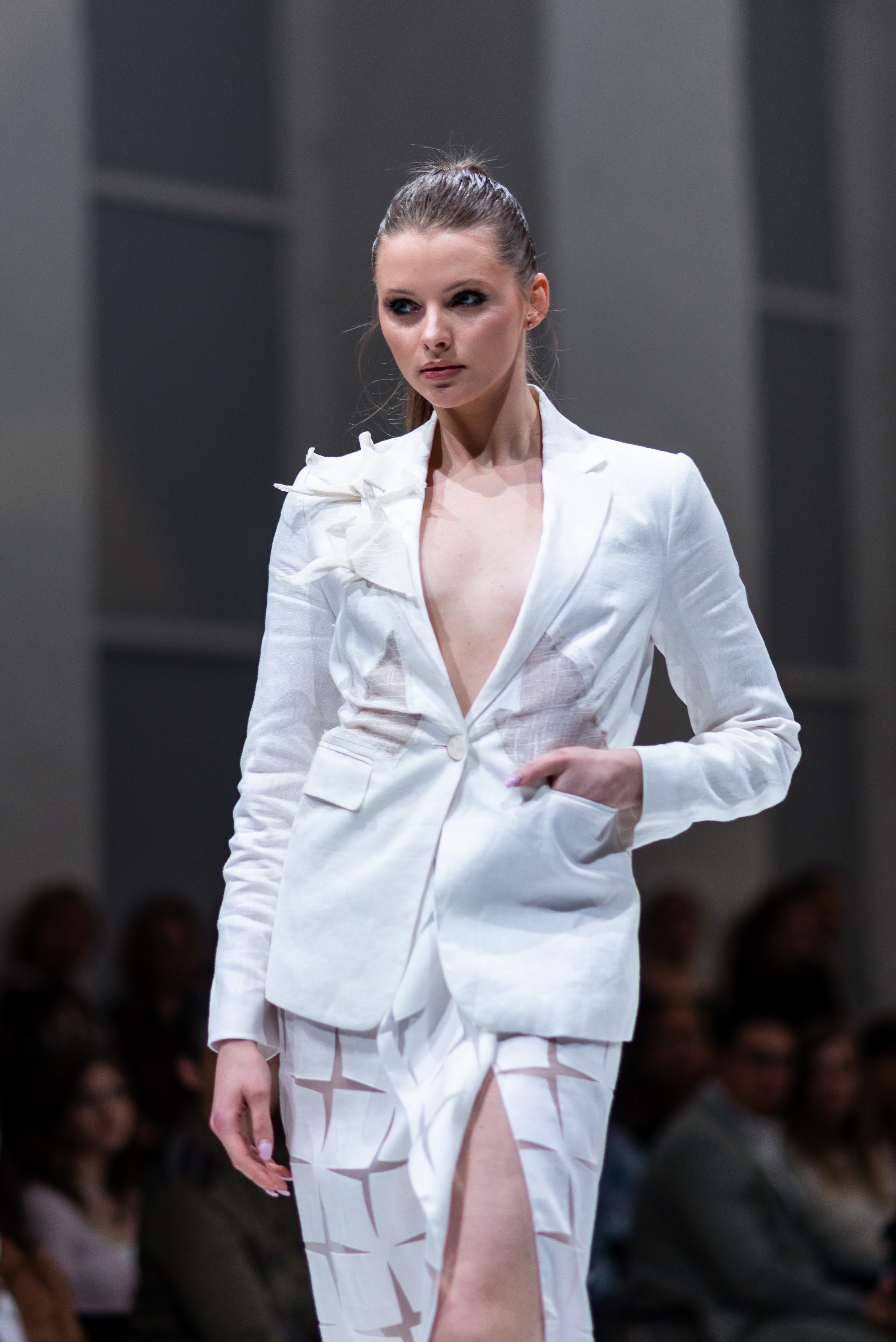 Origami Crane Linen Blazer - Studio183