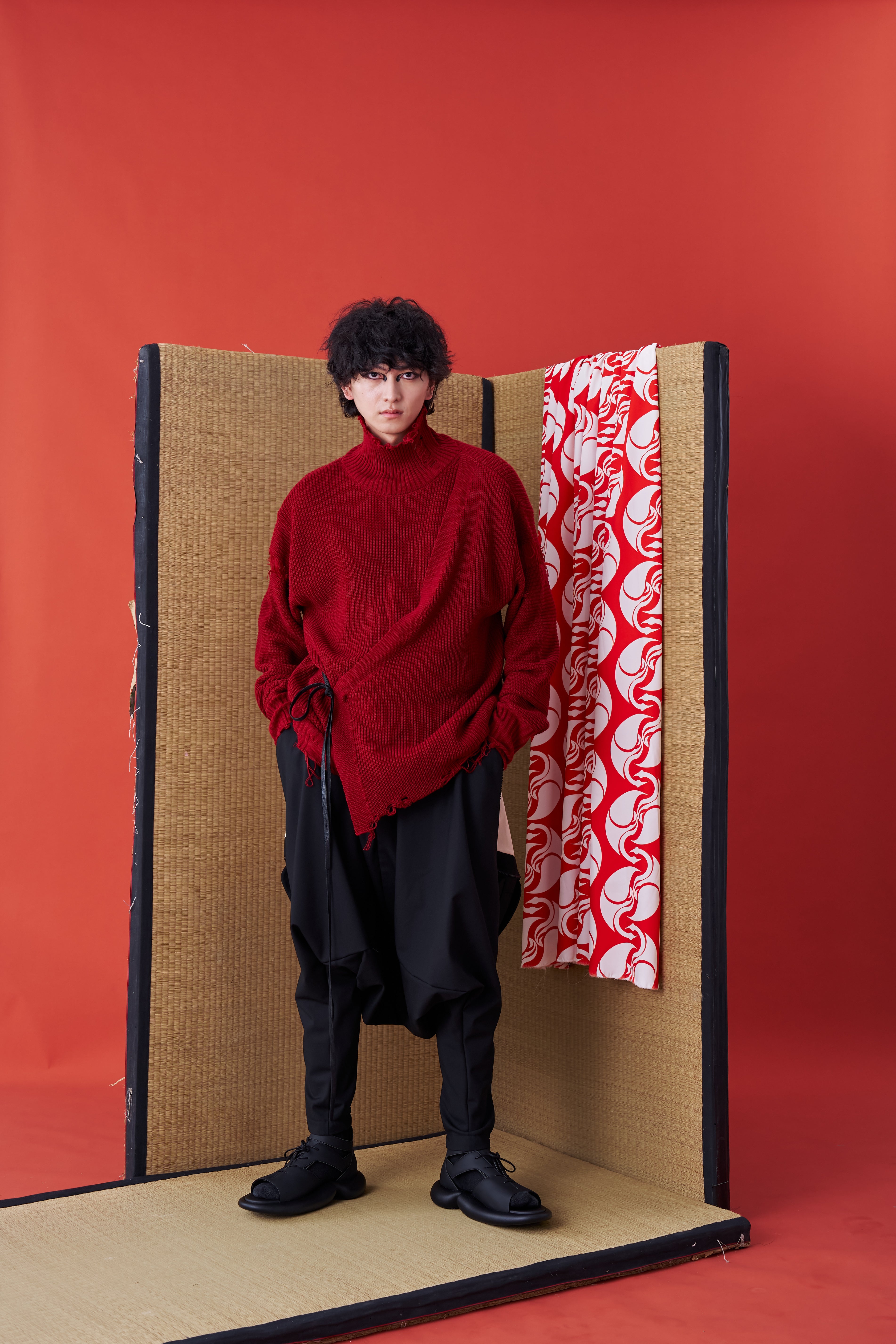Deconstructed Sweater Red - Studio183