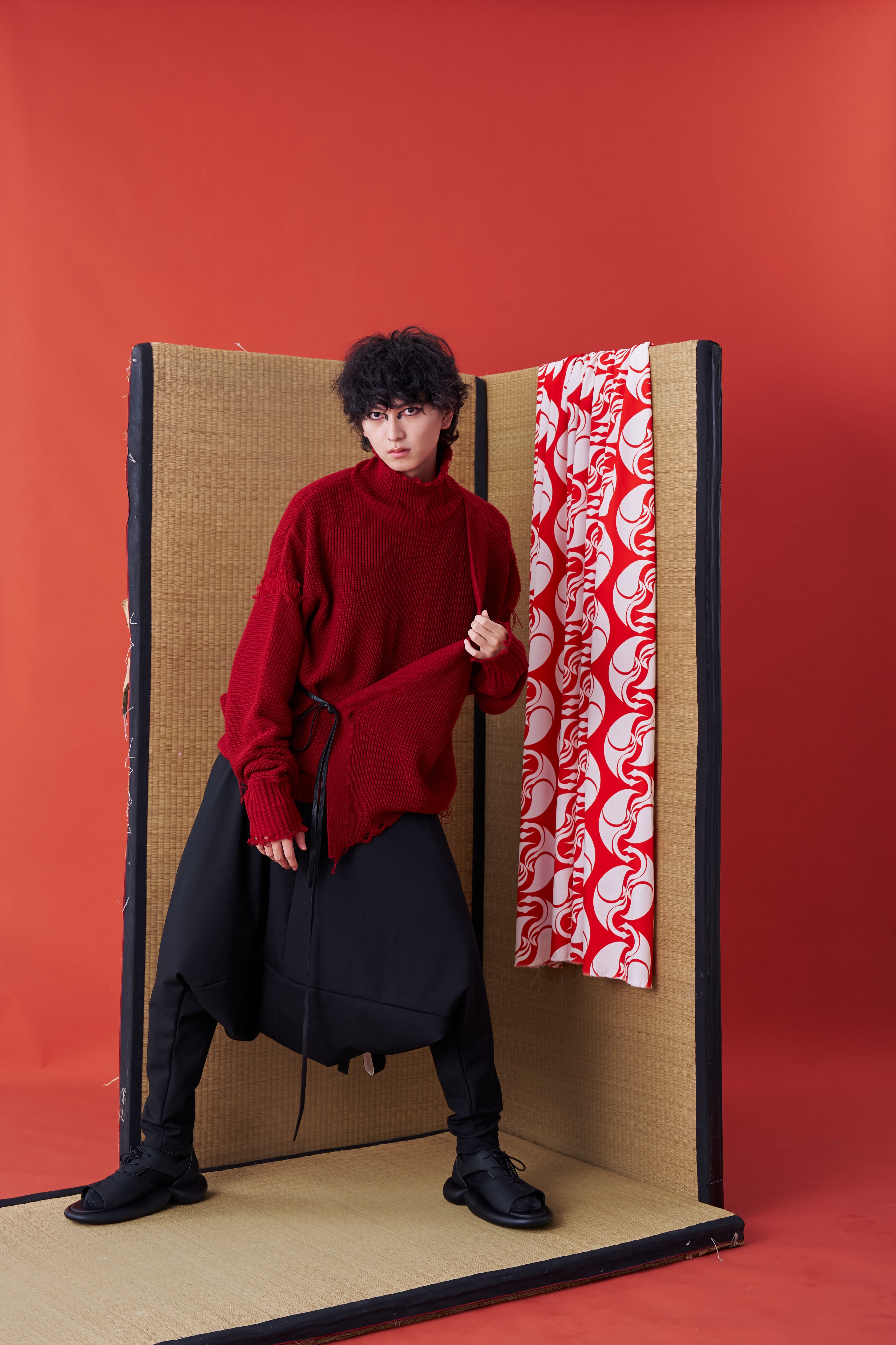 Deconstructed Sweater Red - Studio183