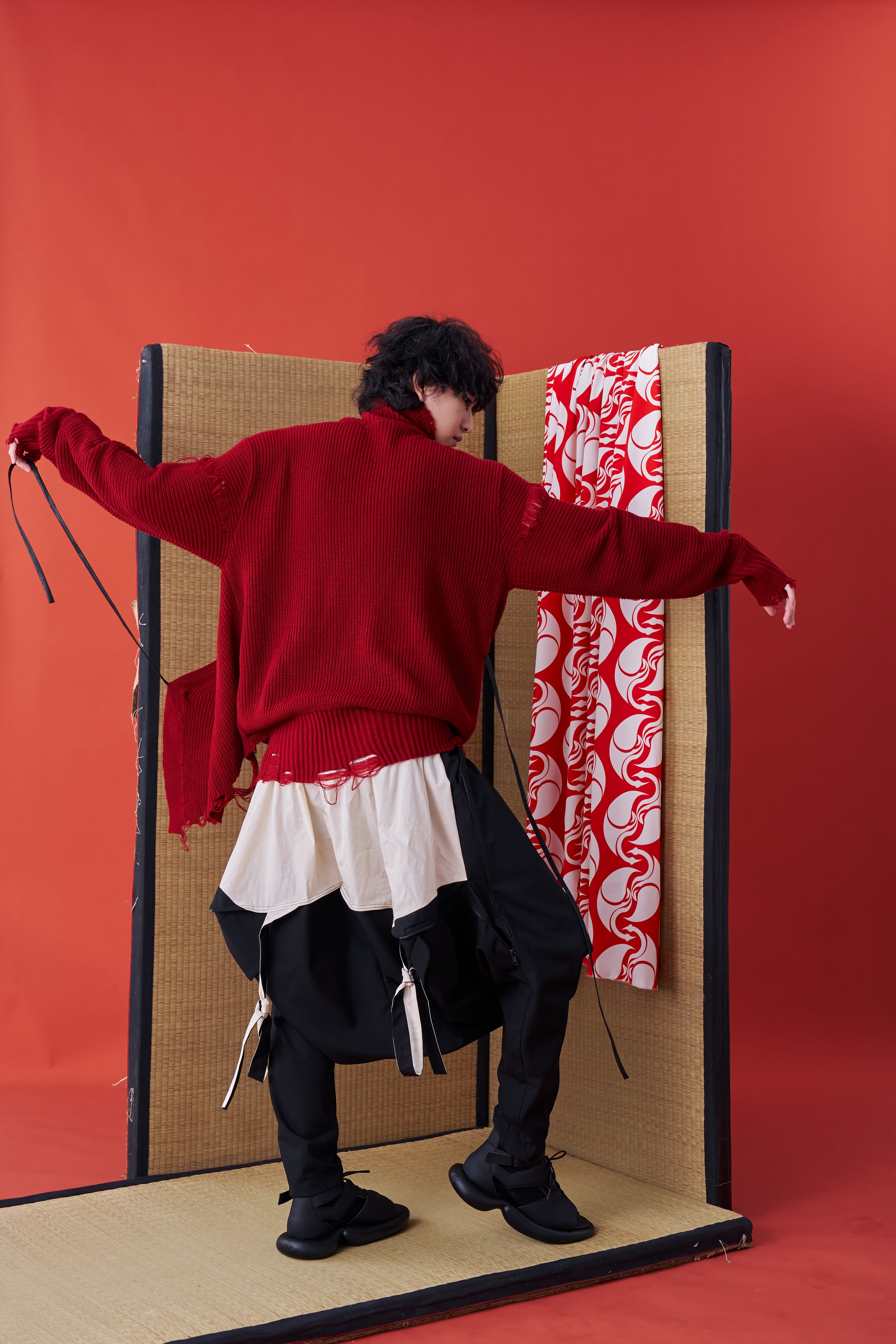 Deconstructed Sweater Red - Studio183