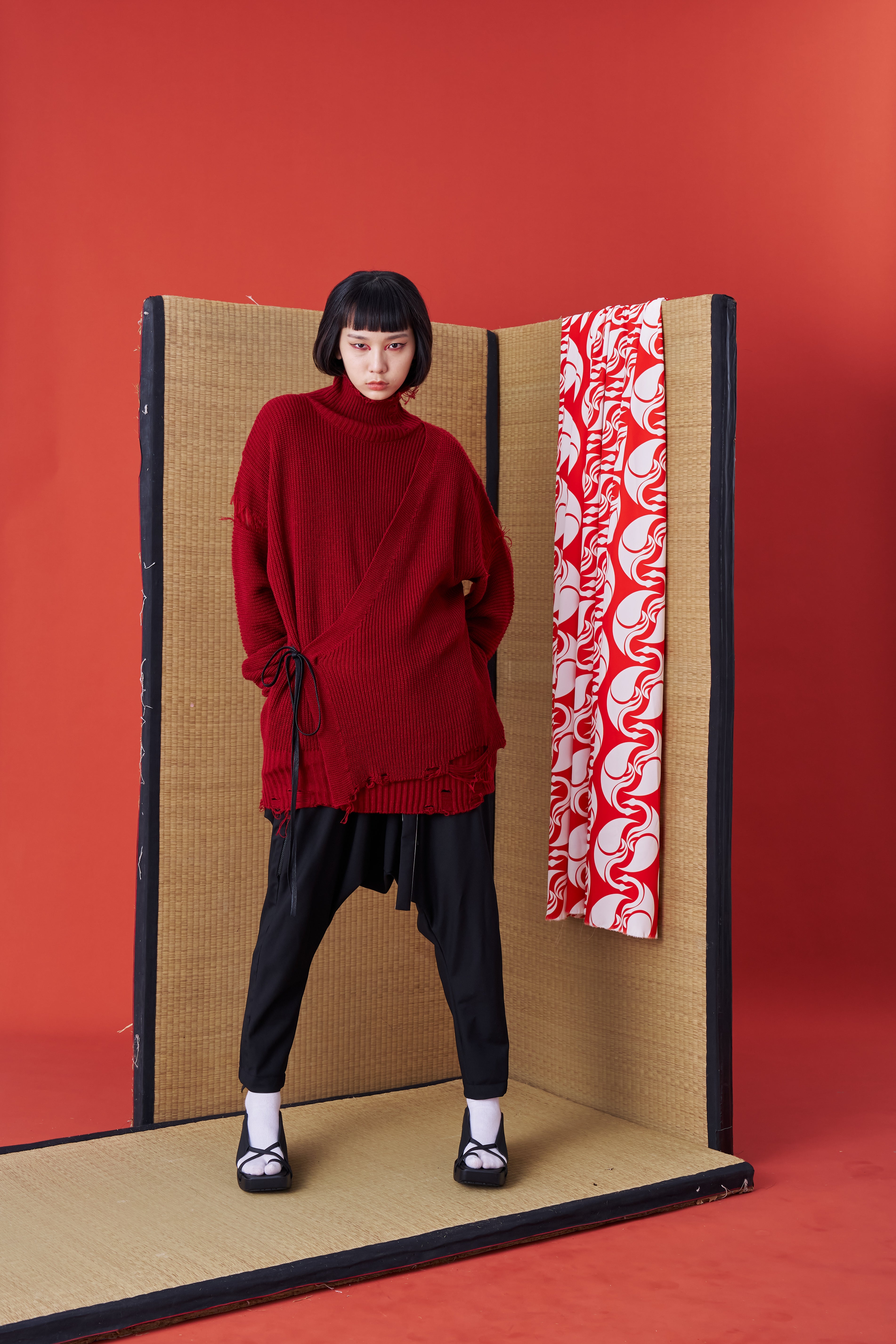 Deconstructed Sweater Red - Studio183