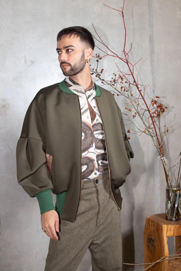 Snake Bomber