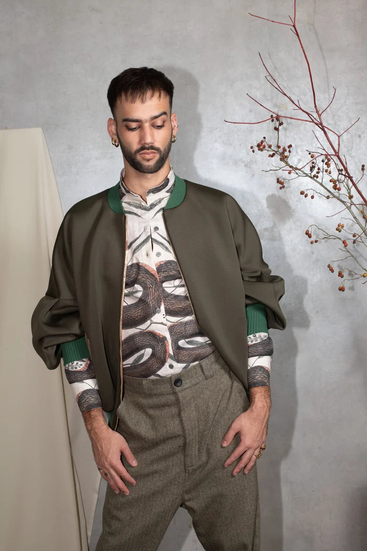 Snake Bomber
