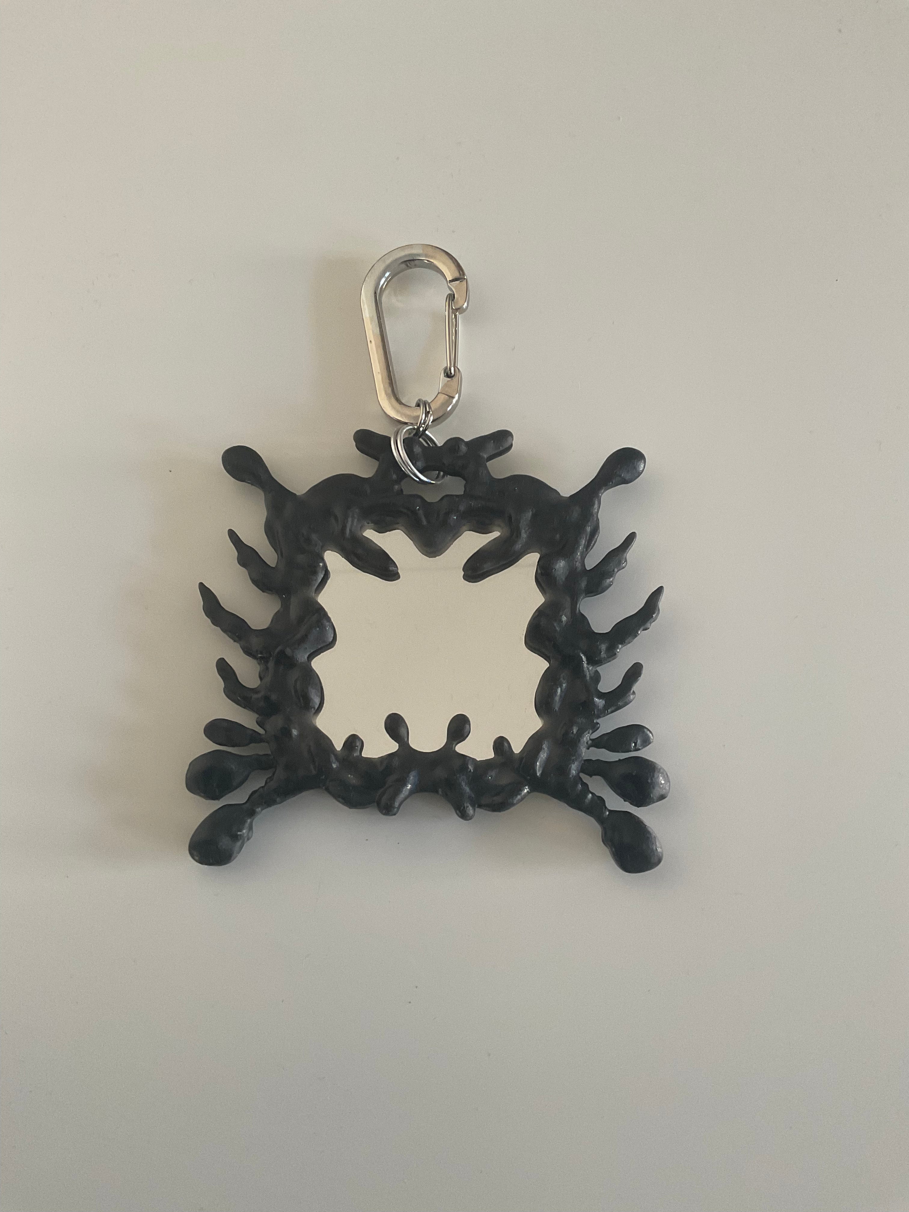 Mirror_Charm_Black - Studio183
