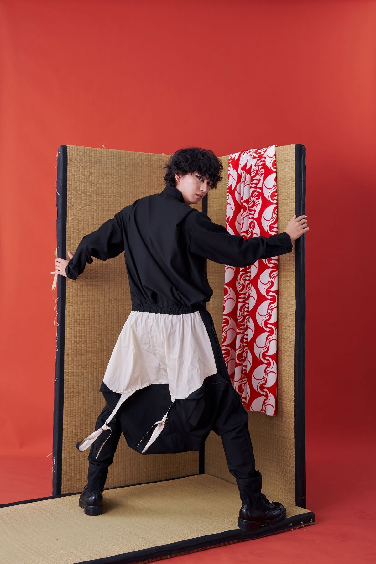 Back deconstructed color-blocked low-rise pants - Studio183