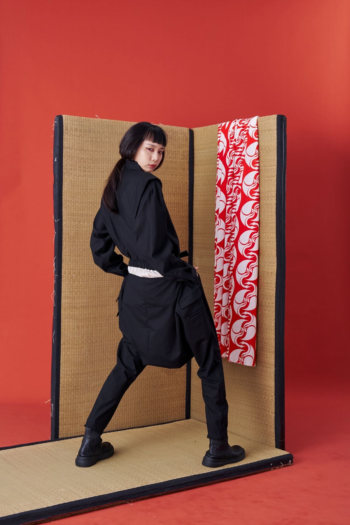 Back deconstructed color-blocked low-rise pants - Studio183