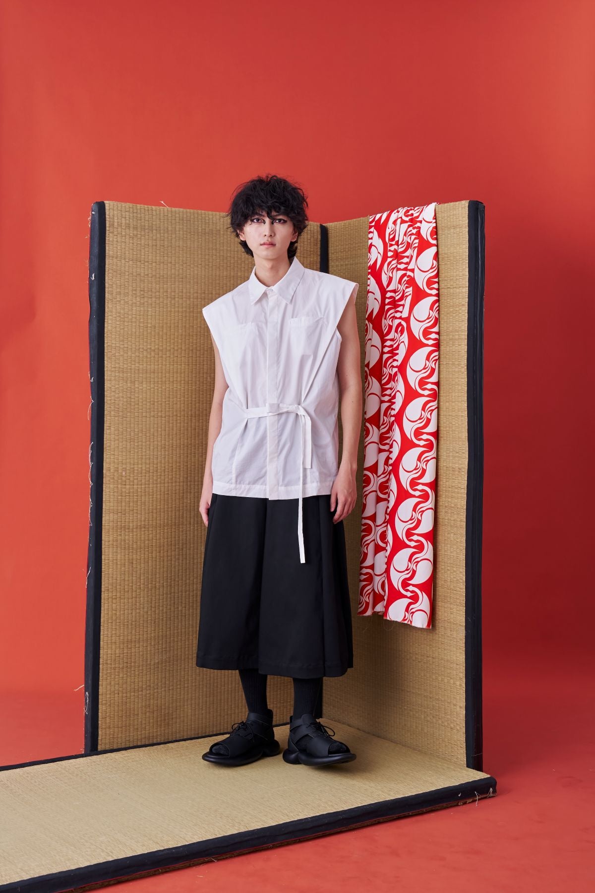 Deconstructed Sleeveless Jinbei Shirt White - Studio183
