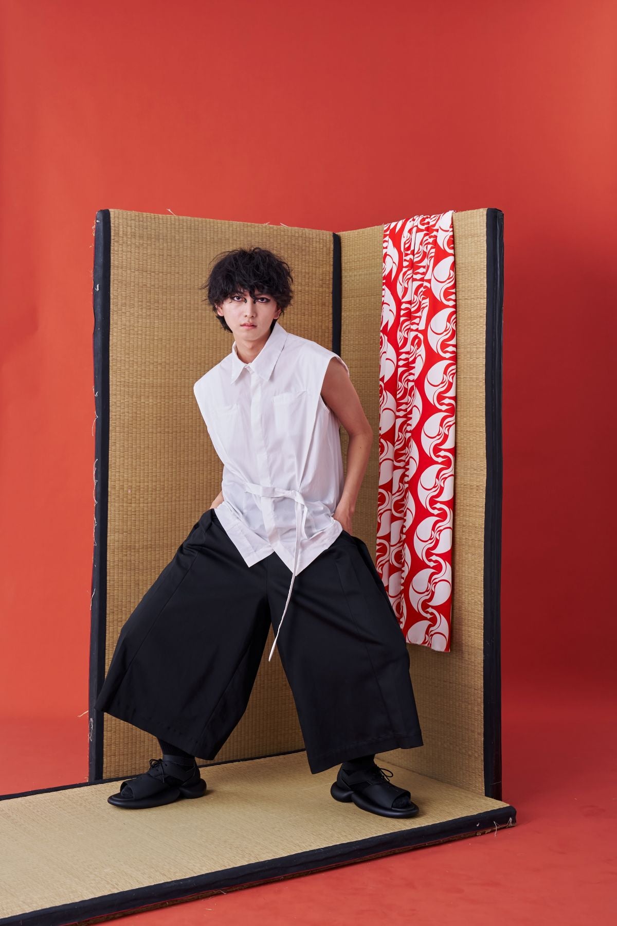 Deconstructed Sleeveless Jinbei Shirt White - Studio183