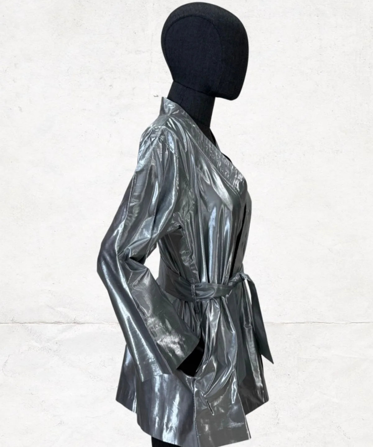Kimono aus metallischer Seide
