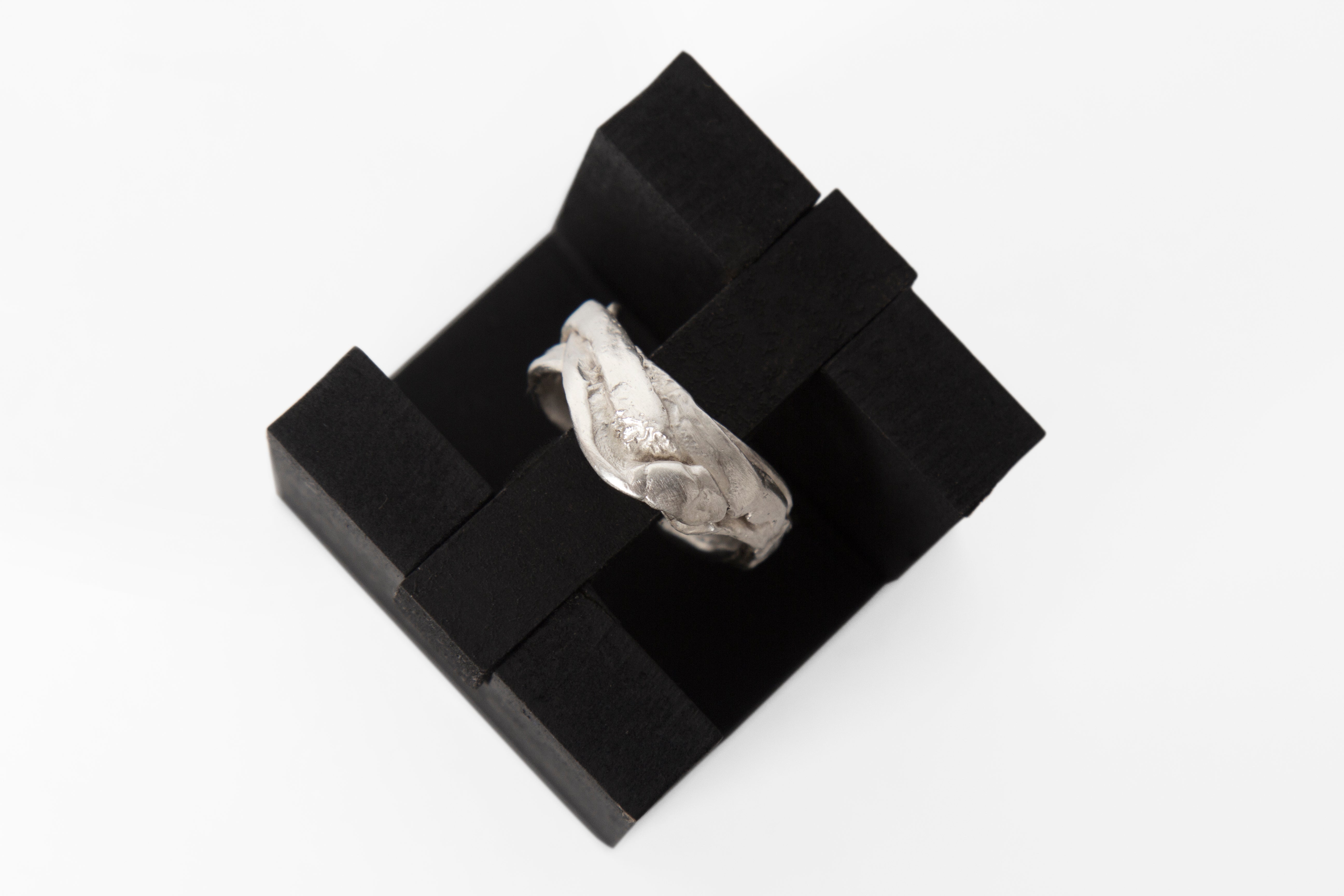 Irregular Ring - Studio183