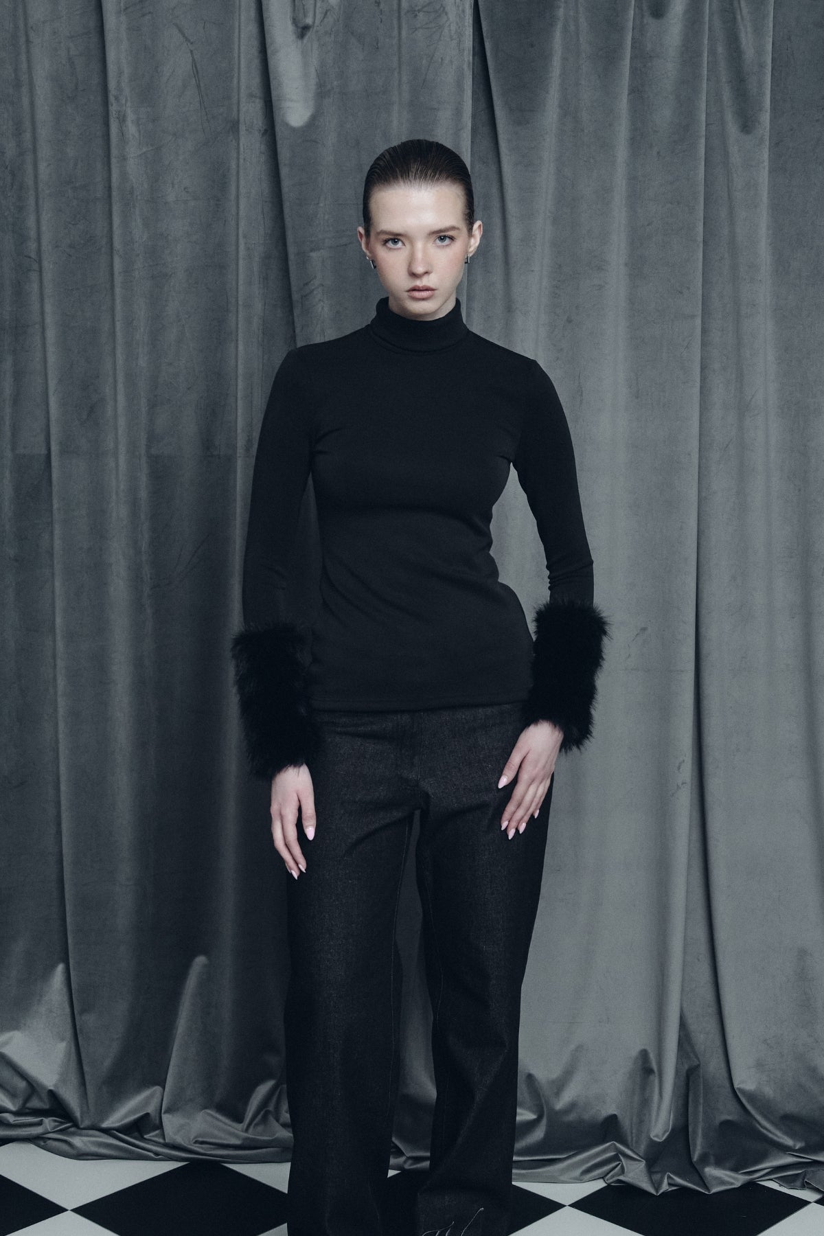 Nemesis Turtleneck - Studio183