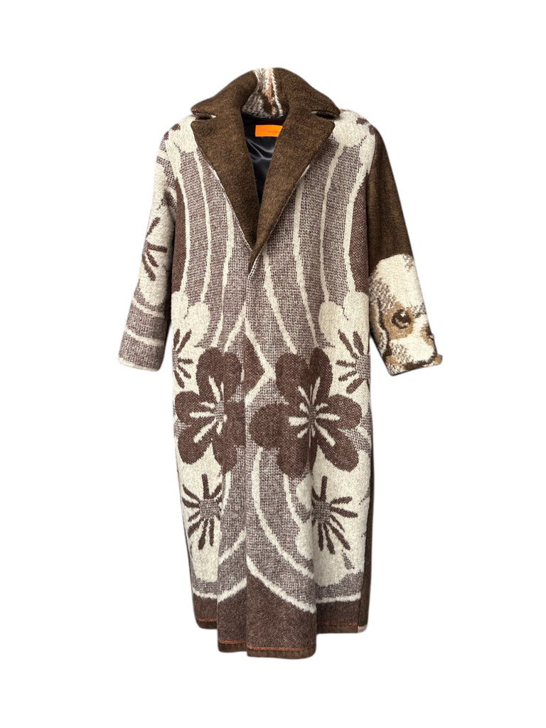 SLOUCHY COAT BROWN PUPPY