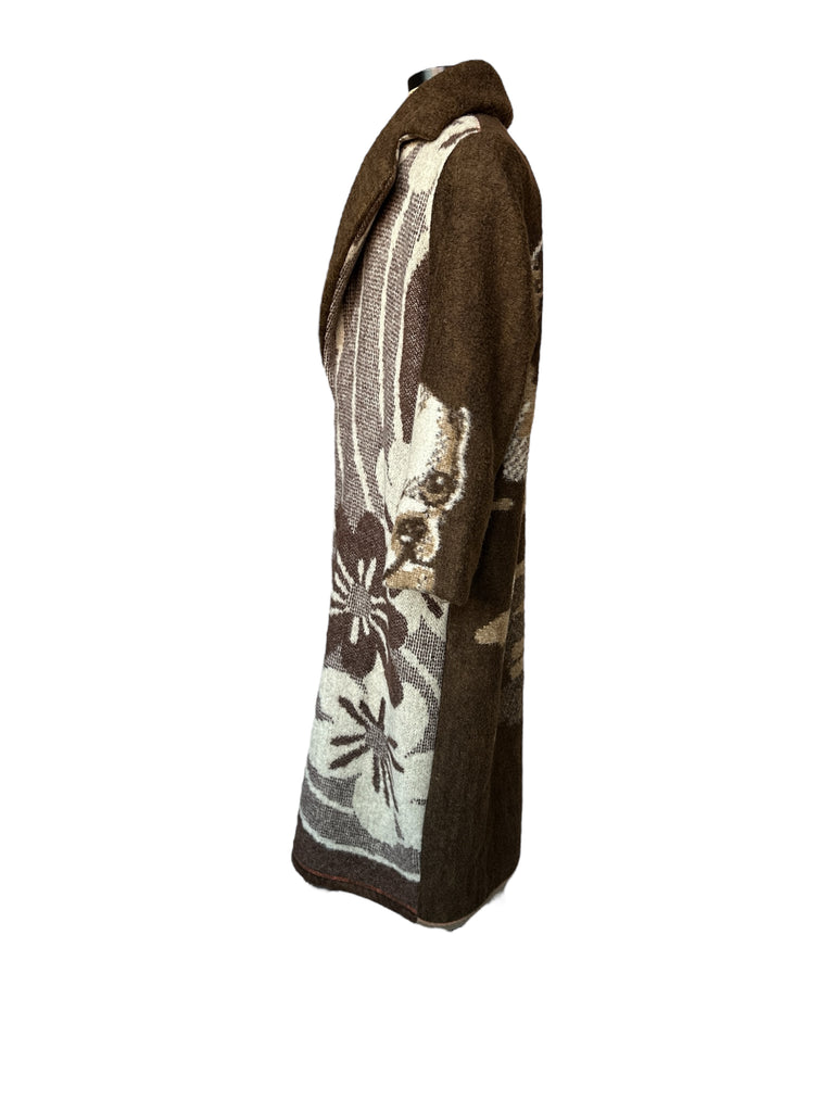 SLOUCHY COAT BROWN PUPPY