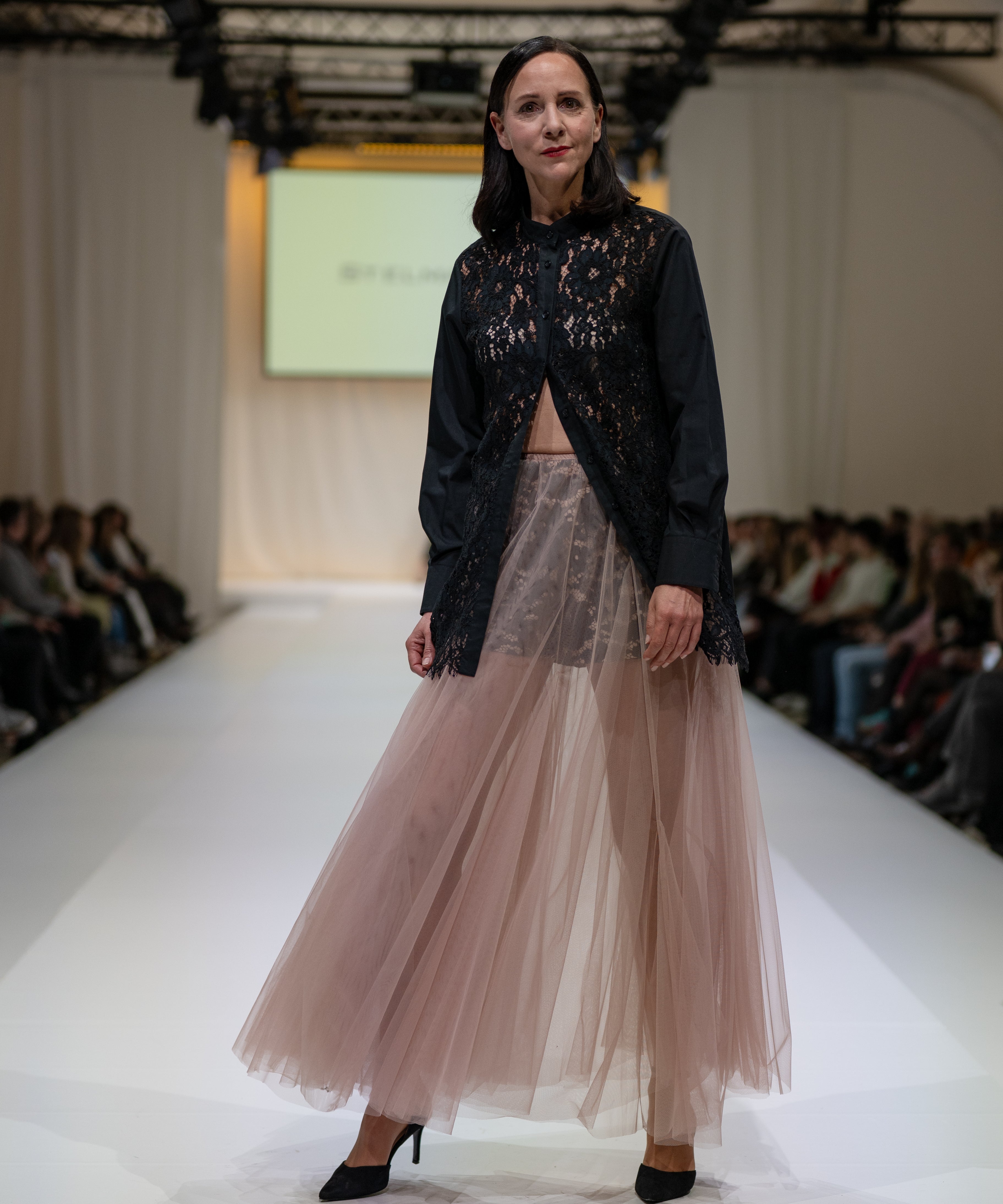 Nude Skirt - Studio183