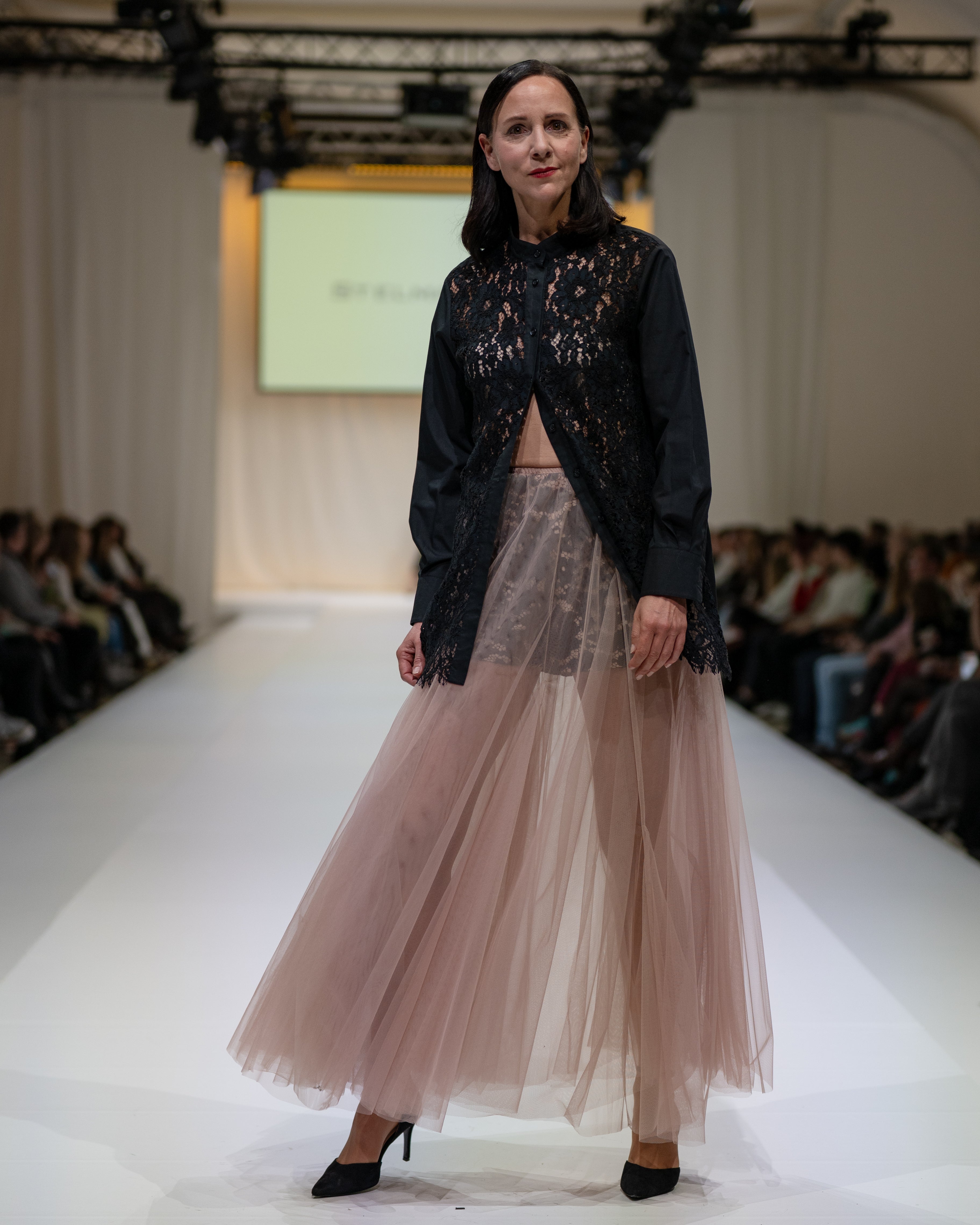 Nude Skirt - Studio183