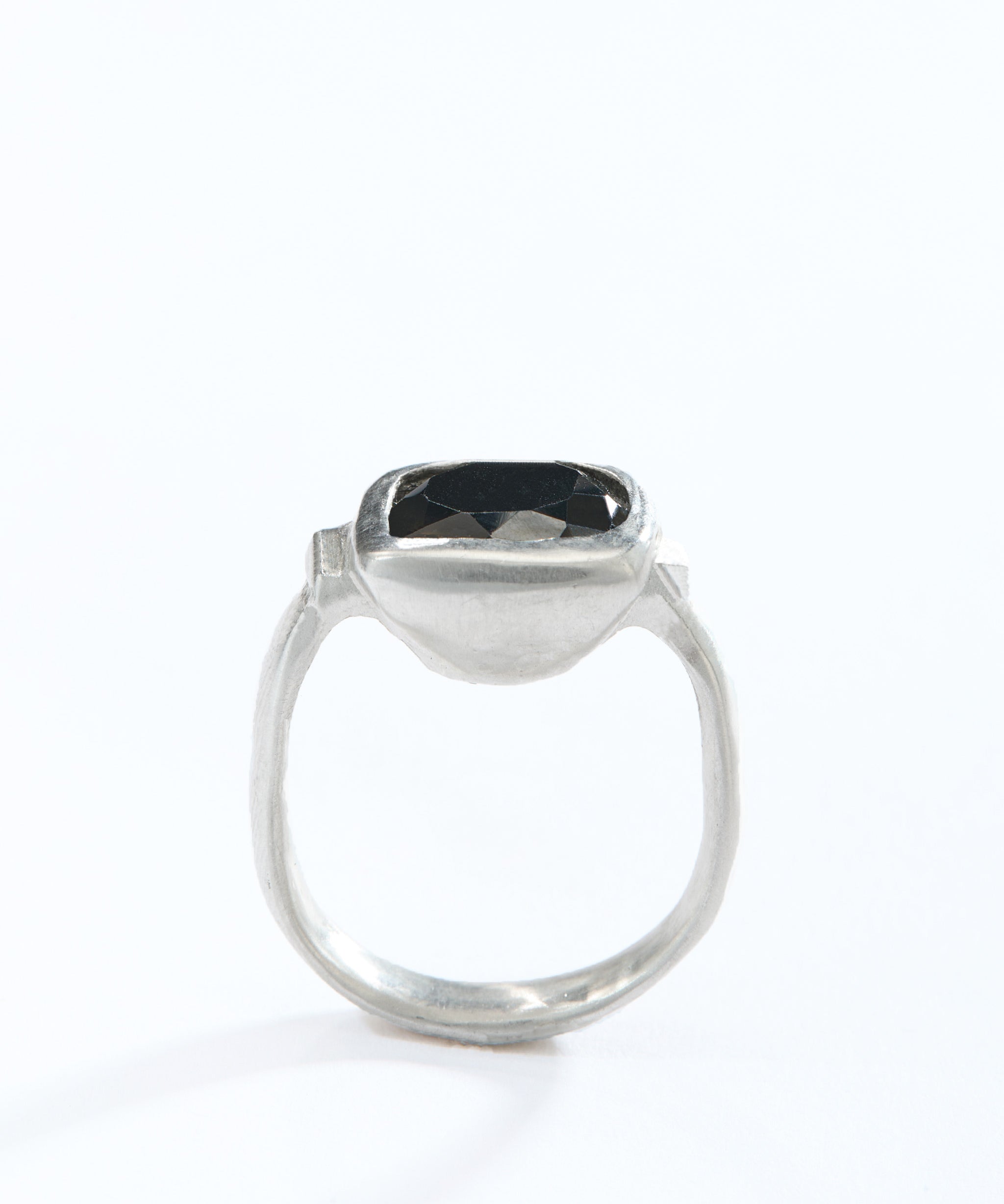 Night Ring - Studio183