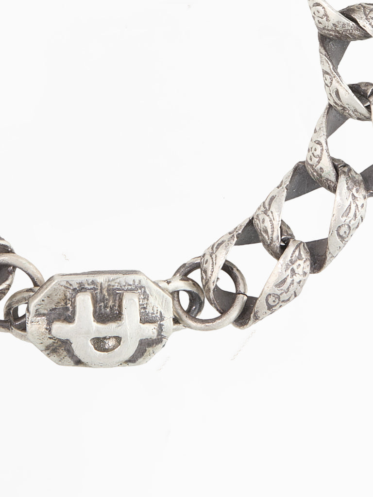 Brazalete eslabon tallado // Carved bracelet