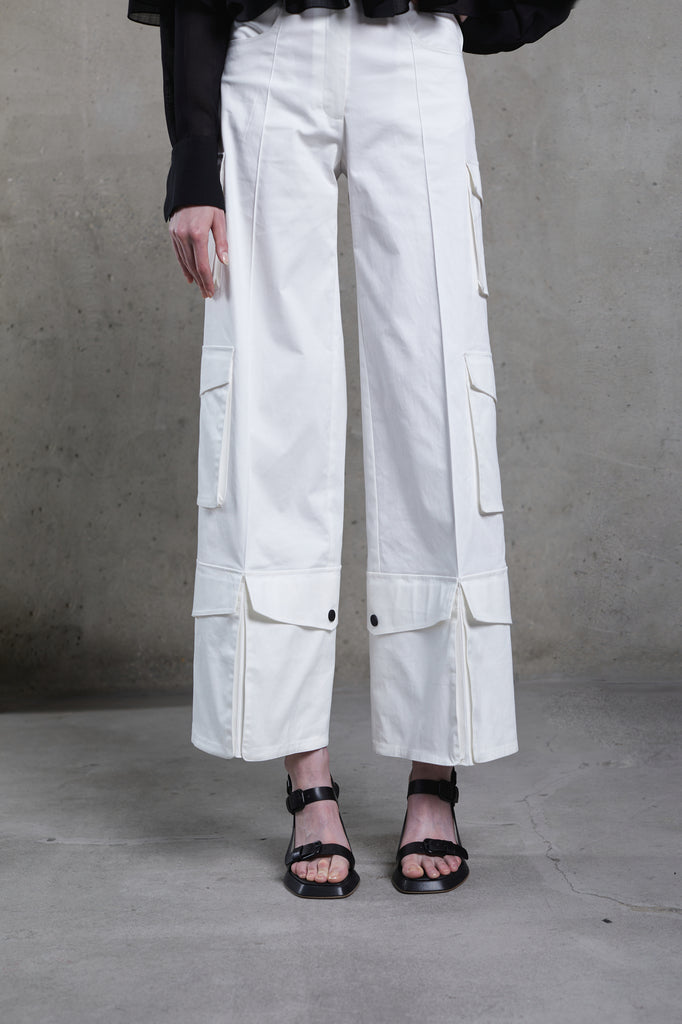 WHITE MULTICARGO TROUSERS