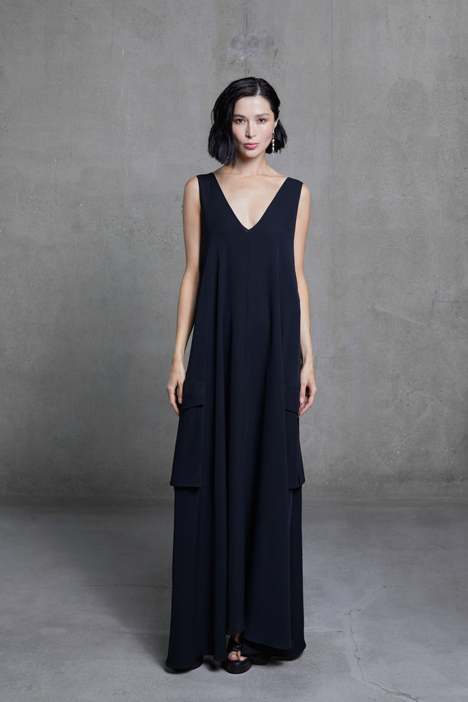 BLACK SILK DRESS WITH CARGO POCKETS